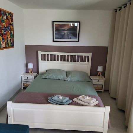 Jolie Studio En Rez De Jardin A L'Estaque Mourepiane Марсилия Екстериор снимка